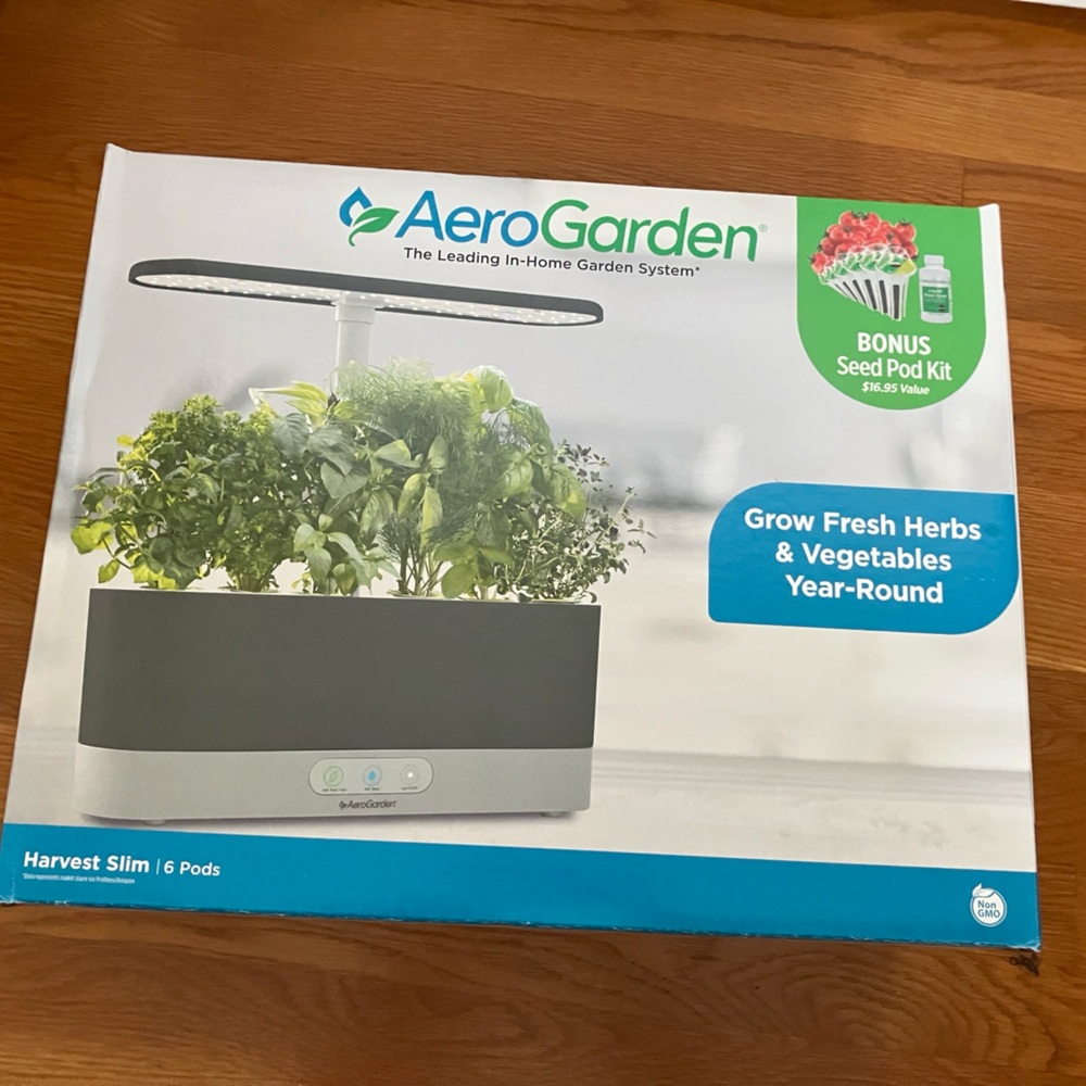 Aerogarden Harvest Slim Indoor Garden